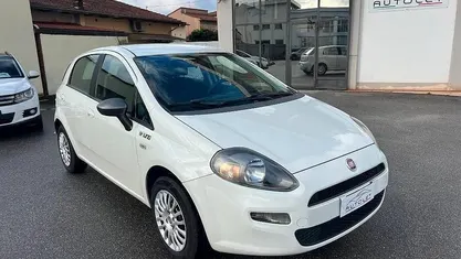 Usata Fiat Punto Street 77 CV (56 kW) 2014 Utilitaria