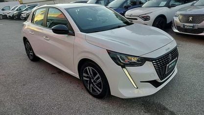 Usata Peugeot 208 Active 75 CV (55 kW) 2023 Bianco Utilitaria