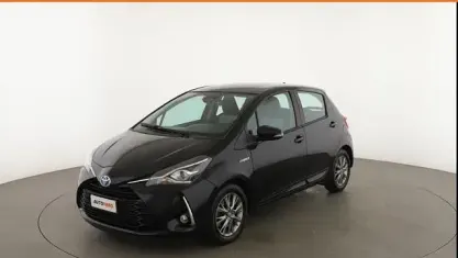 Usata Toyota Yaris Active 101 CV (74 kW) 2017 Nero