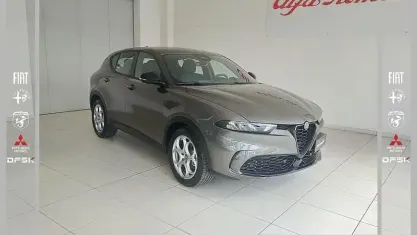 Usado Alfa Romeo Tonale Sprint 131 HP (96 kW) 2023 Cinzento SUV