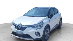 Bianco tetto nero Usata 2020 Renault Captur Intens SUV | 15.650 € (Buon prezzo)