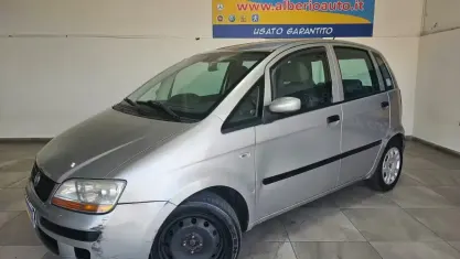 Usata Fiat Idea Emotion 69 CV (50 kW) 2005 Grigio Monovolume
