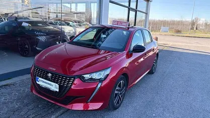 Usata Peugeot 208 Active 101 CV (74 kW) 2023 Utilitaria