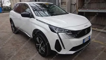 Usata Peugeot 3008 Allure 131 CV (96 kW) 2023 Bianco SUV