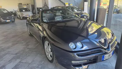 Usata Alfa Romeo Spider 150 CV (110 kW) 2002 Nero Cabrio