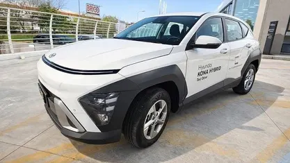 Bianco Usata 2025 Hyundai Kona SUV | 26.900 € (Ottimo prezzo)