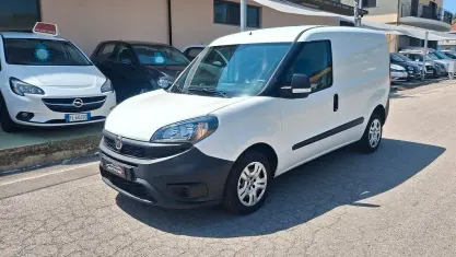 Usata Fiat Doblò 105 CV (77 kW) 2019 Bianco Monovolume