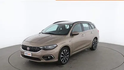 Oro Usata 2019 Fiat Tipo Lounge Station wagon | 10.599 € (Buon prezzo)