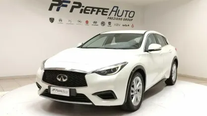 Occasion Infiniti Q30 Premium 109 PK (80 kW) 2016 Wit Sedan
