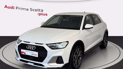 Bianco ghiaccio metalizzato Usata 2022 Audi A1 Admired Due volumi | 21.000 € (Buon prezzo)