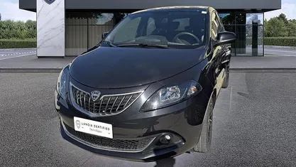 Usata 2024 Lancia Ypsilon Due volumi | 12.900 € (Buon prezzo)