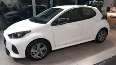 Bianco Nuova 2025 Mazda 2 Exclusive-Line Tre volumi | 22.200 € (Buon prezzo)