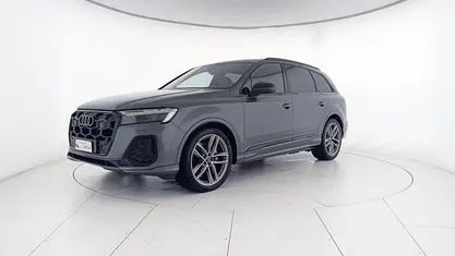 Usata 2024 Audi Q7 S-Line SUV | 83.900 €