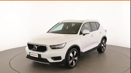 Usata Volvo XC40 Momentum 150 CV (110 kW) 2019 Bianco SUV