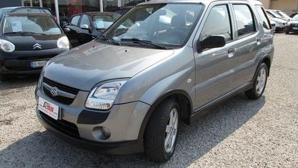 Usata Suzuki Ignis 69 CV (50 kW) 2005 Grigio Utilitaria
