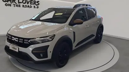 Usata Dacia Sandero Extreme 101 CV (74 kW) 2025 Bianco Utilitaria