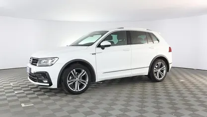 Usata VW Tiguan Sportline 131 CV (96 kW) 2020 Bianco / pastello SUV