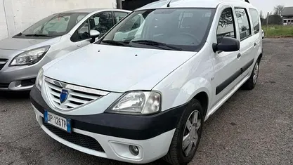 Usata Dacia Logan MCV Lauréate 104 CV (76 kW) 2008 Station wagon