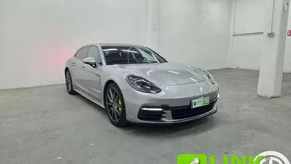 Usata Porsche Panamera 330 CV (242 kW) 2019 Berlina