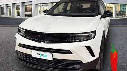 Bianco Usata 2024 Opel Mokka-e SUV | 19.500 € (Ottimo prezzo)