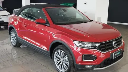 Usata VW T-Roc Style 150 CV (110 kW) 2021 Rosso SUV