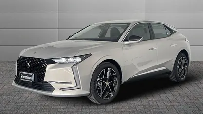 Grigio Nuova 2025 DS Automobiles DS4 Tre volumi | 31.900 € (Buon prezzo)