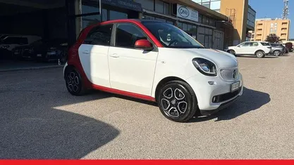 Occasion Smart ForFour Prime 71 ch (52 kW) 2017 Blanc Citadine