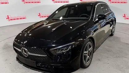 Nero Usata 2024 Mercedes A200 Premium Tre volumi | 33.950 € (Buon prezzo)