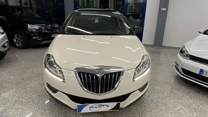 Usata 2009 Lancia Delta Due volumi | 4490 € (Buon prezzo)