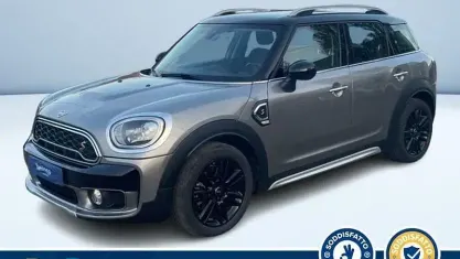 Begagnad Mini Cooper SD Countryman Hype 190 HK (139 kW) 2019 Grå SUV