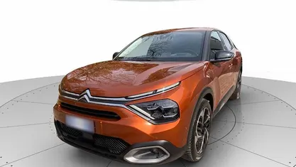 Usata Citroën C4 Shine 131 CV (96 kW) 2020 Arancione Berlina