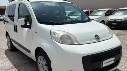 Usata Fiat Qubo Trekking 95 CV (69 kW) 2016 Bianco Monovolume