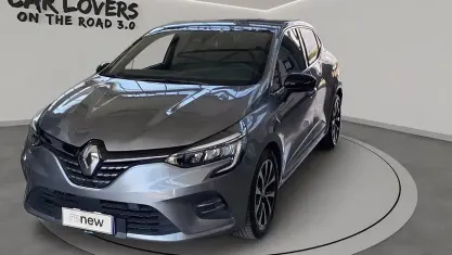 Usata Renault Clio Intens 101 CV (74 kW) 2022 Grigio scuro Utilitaria