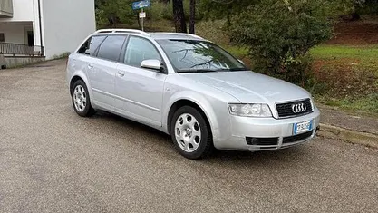 Usata Audi A4 131 CV (96 kW) 2004 Grigio Station wagon