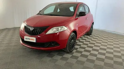 Usata Lancia Ypsilon Silver 70 CV (51 kW) 2023 Utilitaria