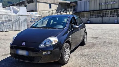 Nero Usata 2018 Fiat Punto Easy Due volumi | 6490 € (Buon prezzo)