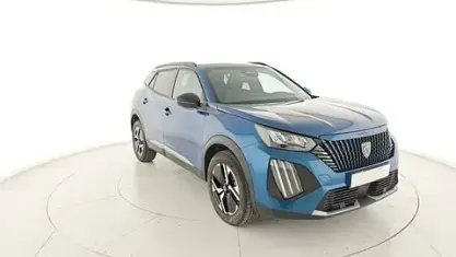 Usata Peugeot 2008 Allure 101 CV (74 kW) 2025 Blu SUV