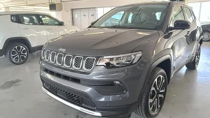 Usata Jeep Compass Altitude 131 CV (96 kW) 2025 SUV