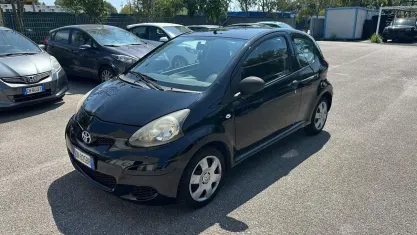 Usata Toyota Aygo 68 CV (50 kW) 2008 Nero Utilitaria