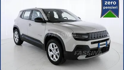 Beige Usata 2024 Jeep Avenger Altitude SUV | 22.600 € (Buon prezzo)