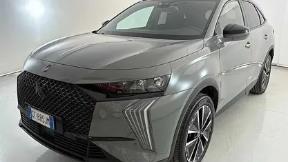 Grigio Usata 2024 DS Automobiles DS7 Crossback Performance SUV | 29.900 € (Buon prezzo)