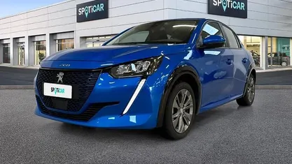 Usata Peugeot e-208 Active 100 kW (136 CV) 2020 Blu Utilitaria