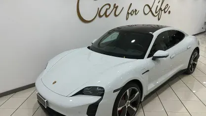 Usata Porsche Taycan 4S Performance Package 139 kW (190 CV) 2020 Bianco Berlina