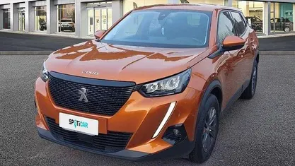 Usata Peugeot 2008 Active 101 CV (74 kW) 2023 SUV