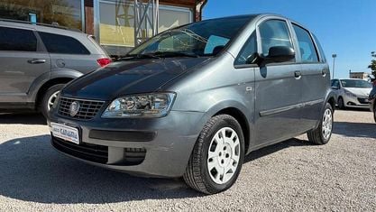 Usata Fiat Idea 95 CV (69 kW) 2011 Grigio Monovolume