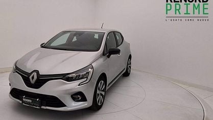 Usata Renault Clio V Equilibre 145 CV (106 kW) 2022 Argento Berlina