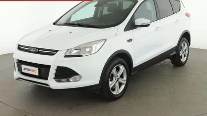 Usata Ford Kuga 120 CV (88 kW) 2016 Bianco SUV