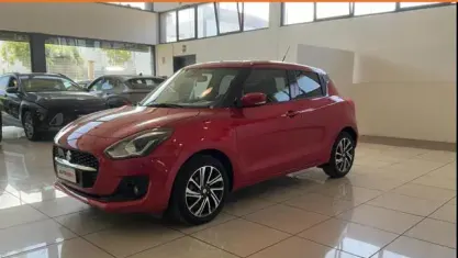Usata Suzuki Swift Cool 83 CV (61 kW) 2020 Rosso Utilitaria