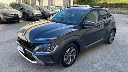 Grigio Usata 2022 Hyundai Kona SUV | 18.900 € (Buon prezzo)