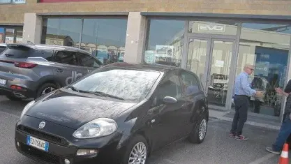 Usata Fiat Punto Street 75 CV (55 kW) 2015 Nero Utilitaria